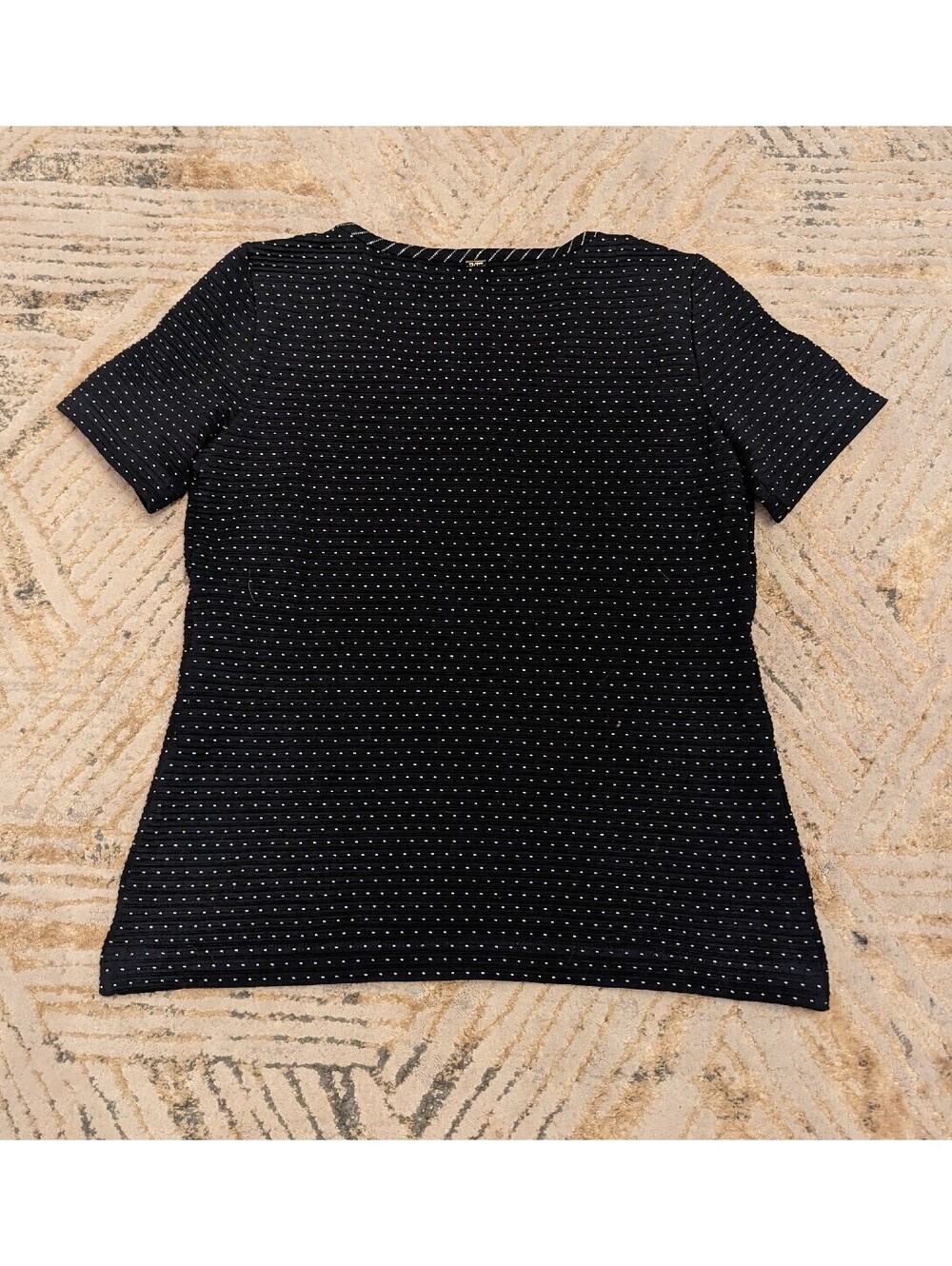 ST. JOHN Black Polka Dot Short Sleeve Blouse Shirt Small - Picture 7 of 8